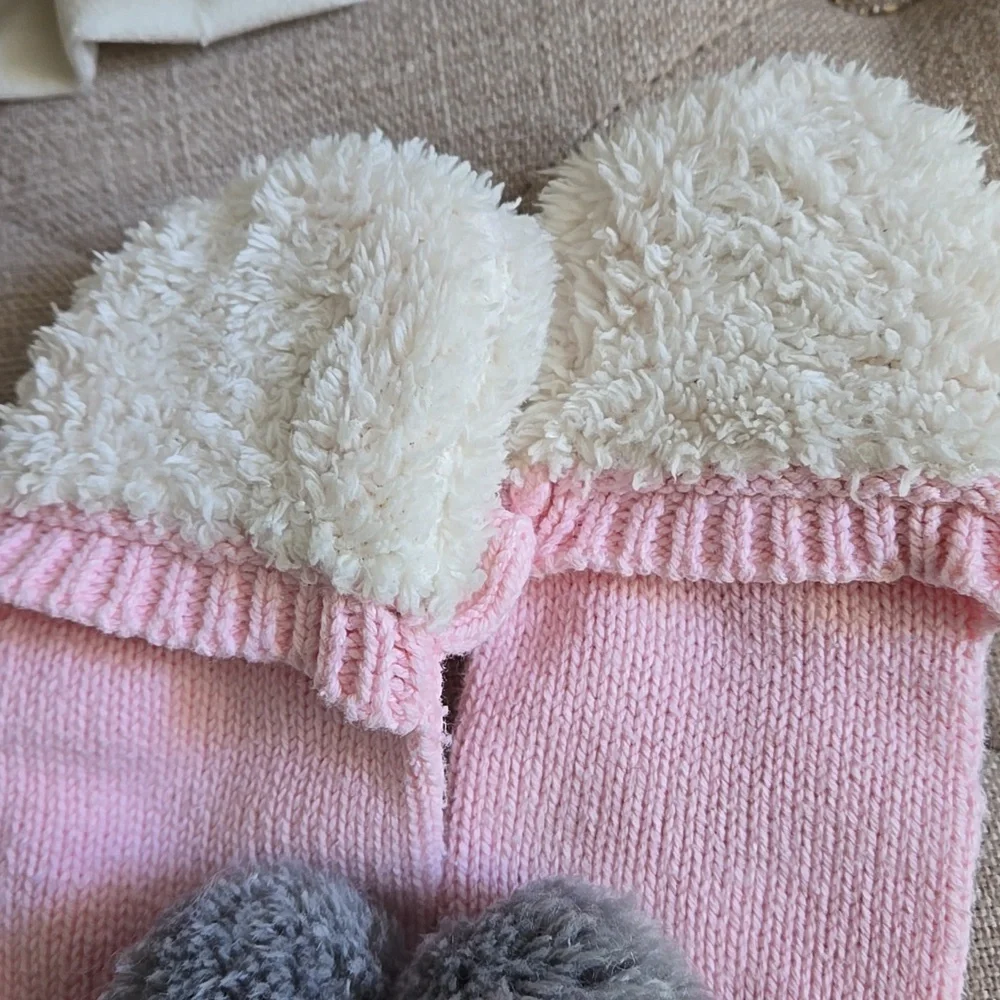 Pink and Gray Kids Mittens, EUC